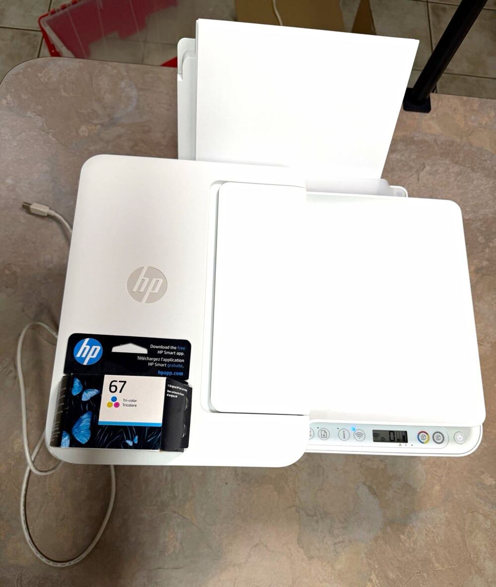 HP DeskJet 4152e Wireless All-In-One Inkjet Color Printer Scanner Copier *READ*